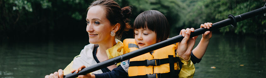 Southern Cross Health Insurance - Critical illness cover banner A mother and daughter rowing in a canoe